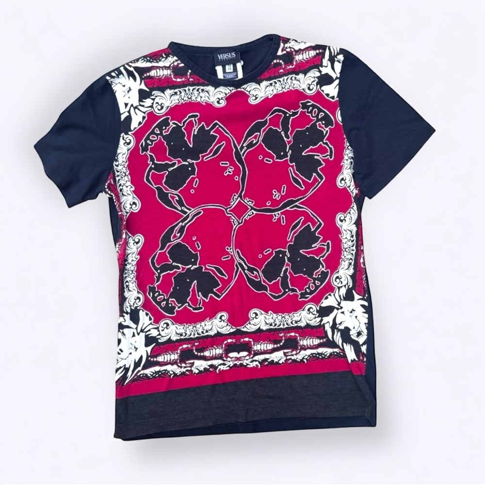 Versace RARE Vintage Men’s Bandana Skull tee sz small 34/48